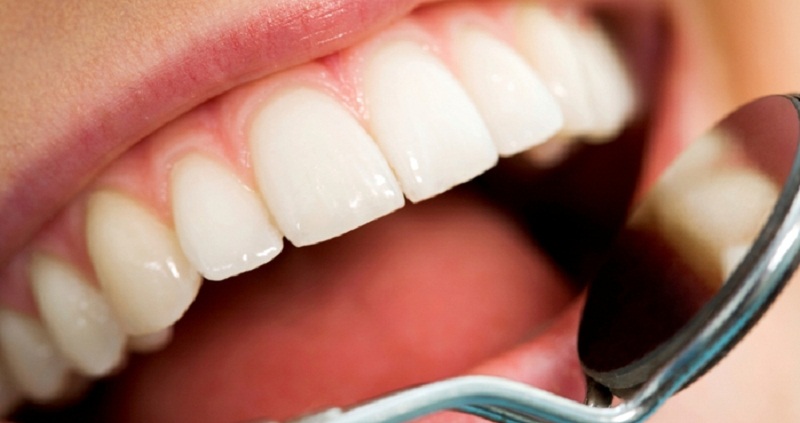 Здоровые и красивые зубы